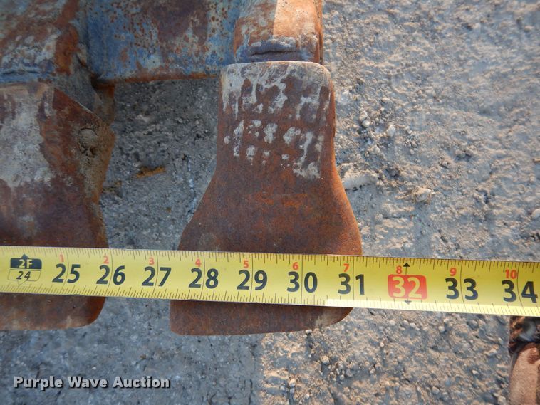 image for item DK5073 (2) Caterpillar excavator buckets