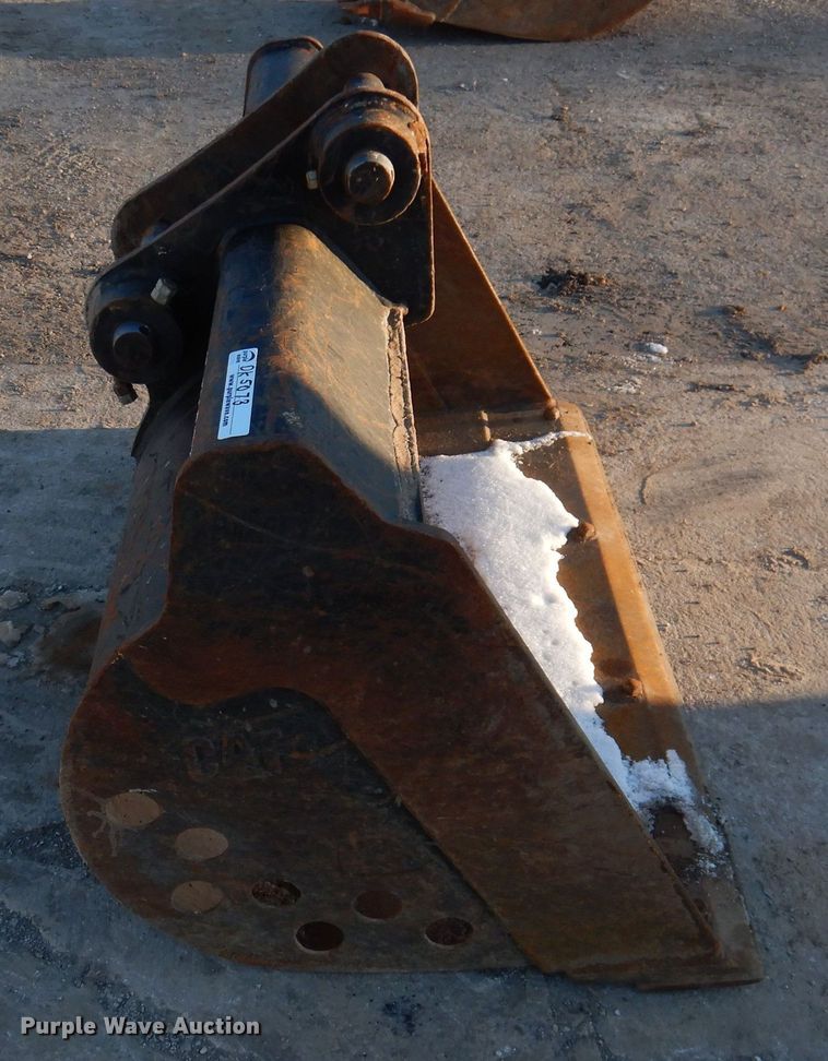 image for item DK5073 (2) Caterpillar excavator buckets