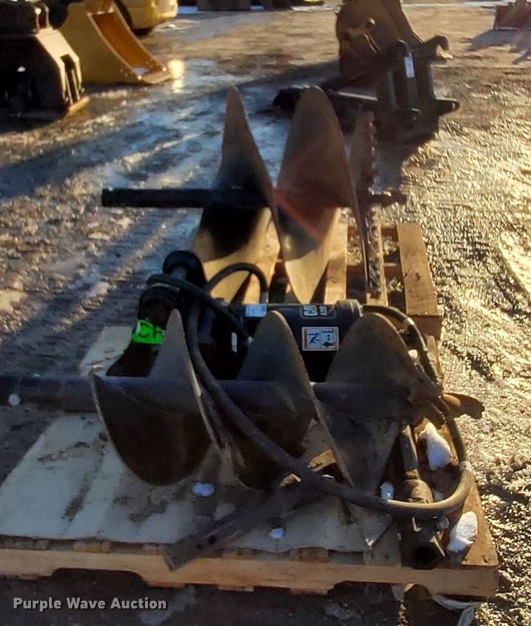 image for item DK5075 Caterpillar A26B  auger