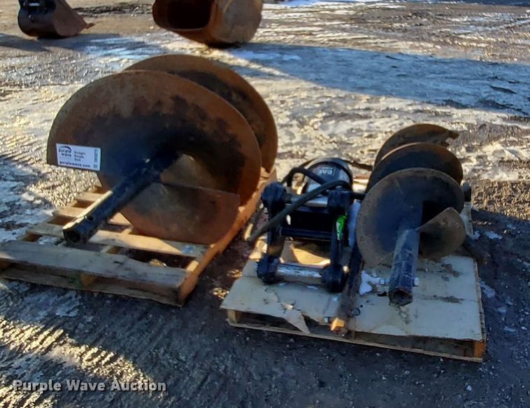 image for item DK5075 Caterpillar A26B  auger