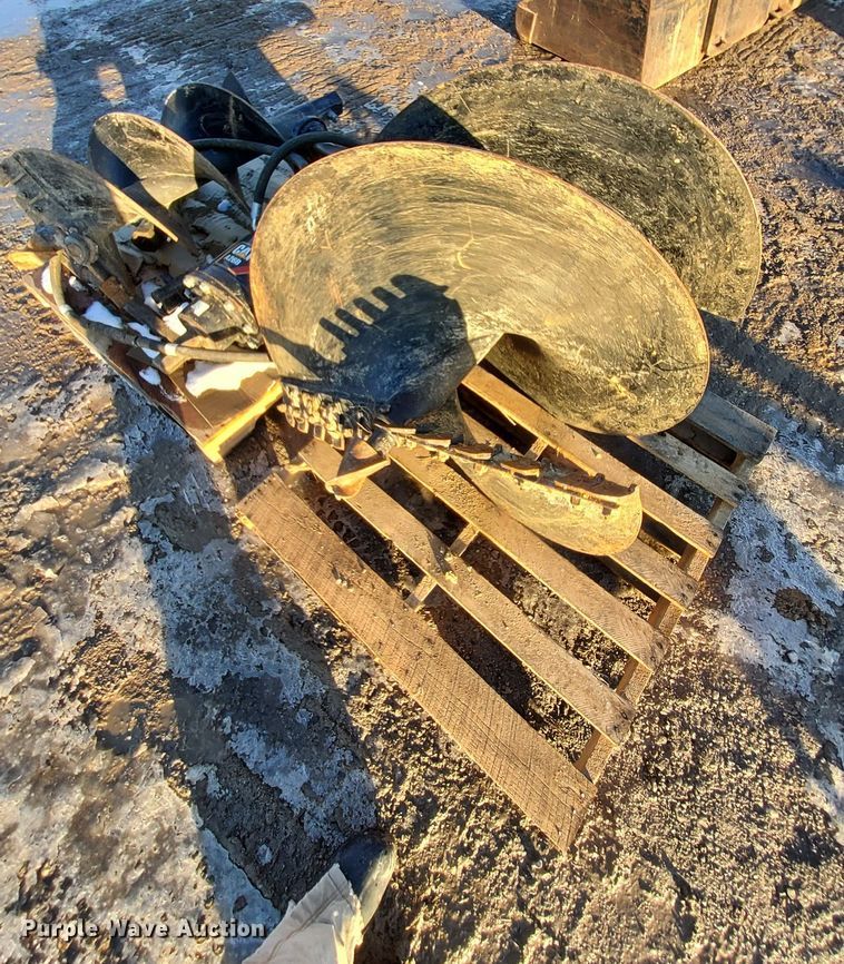 image for item DK5075 Caterpillar A26B  auger