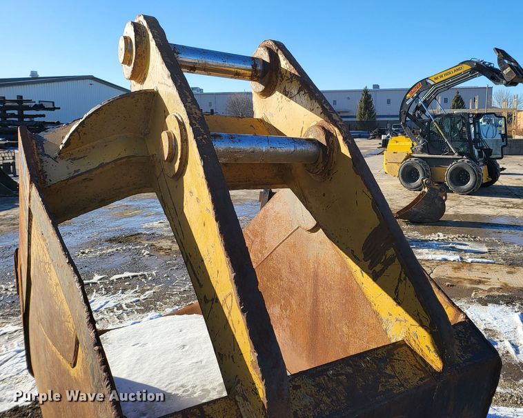 image for item DK5076 Empire  48" W excavator sand bucket