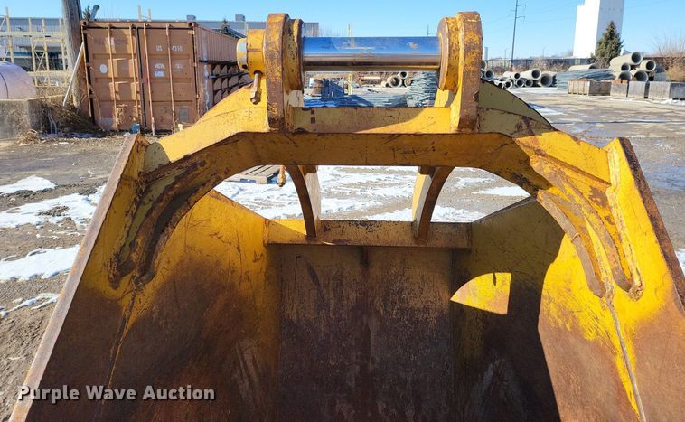 image for item DK5077 Raveling  36" W excavator sand bucket