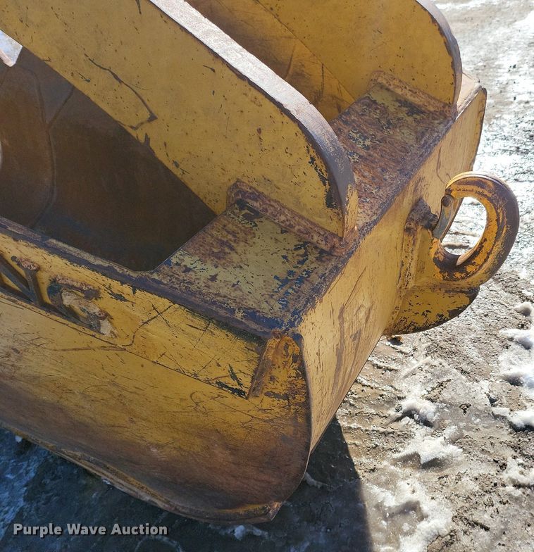 image for item DK5077 Raveling  36" W excavator sand bucket