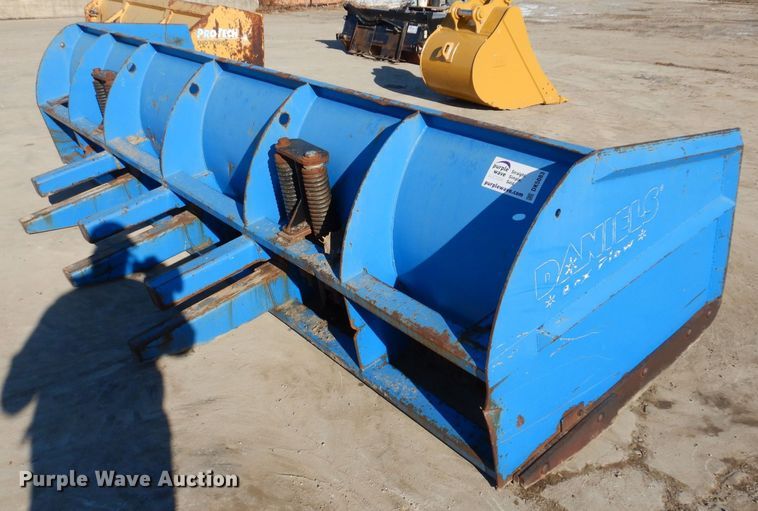 image for item DK5083 Daniels  snow pusher