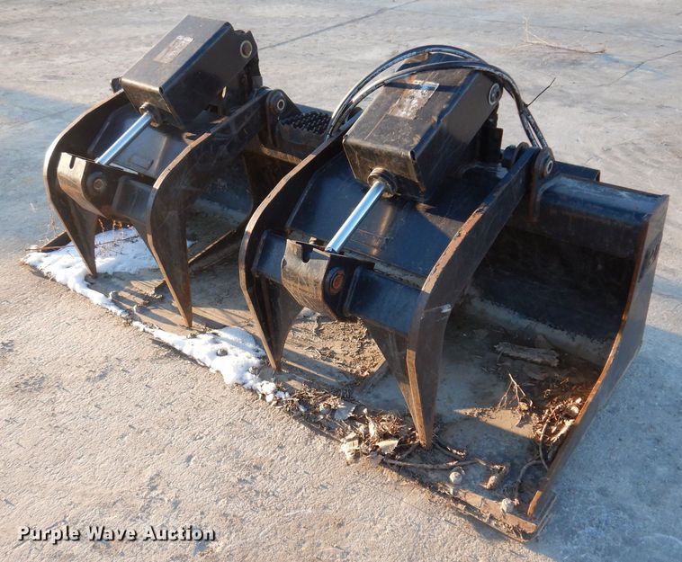 image for item DK5084 Caterpillar 157-7225 skid steer bucket