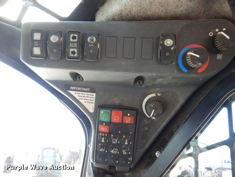 image for item DK5087 2019 John Deere 333G  tracked skid steer loader