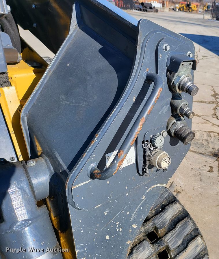 image for item DK5088 2019 John Deere 333G  tracked skid steer loader