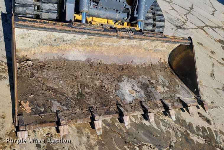 image for item DK5088 2019 John Deere 333G  tracked skid steer loader