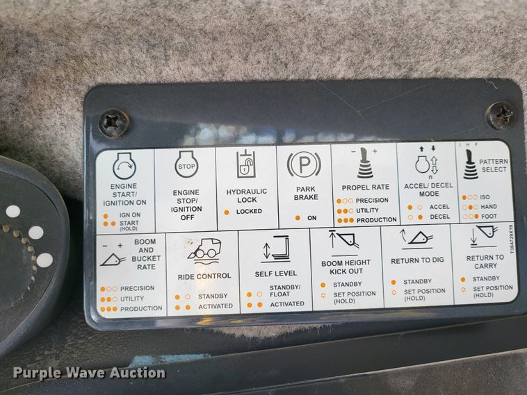 image for item DK5088 2019 John Deere 333G  tracked skid steer loader