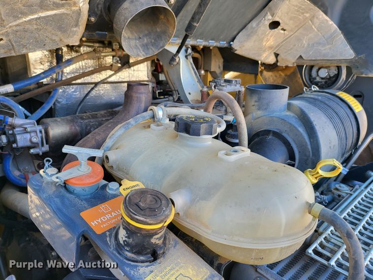 image for item DK5088 2019 John Deere 333G  tracked skid steer loader