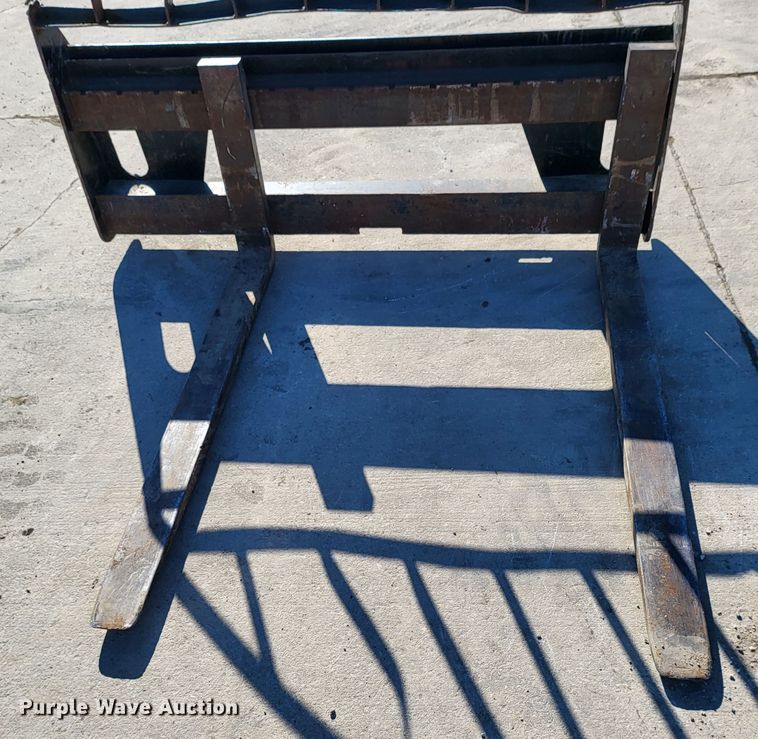 image for item DK5088 2019 John Deere 333G  tracked skid steer loader