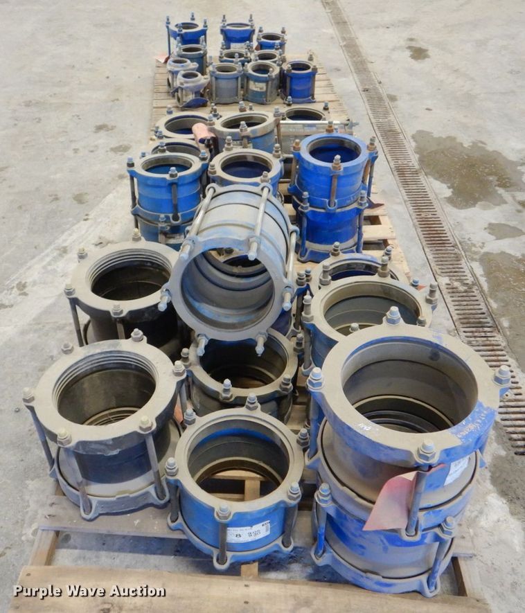 image for item DK5094 Approximately 36 pipe couplers