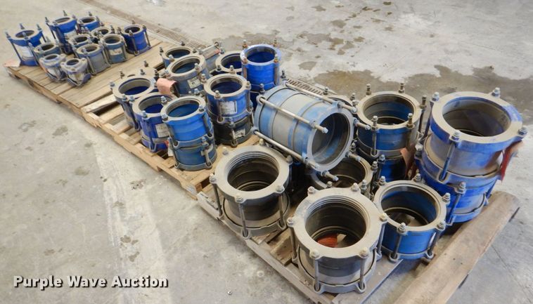 image for item DK5094 Approximately 36 pipe couplers