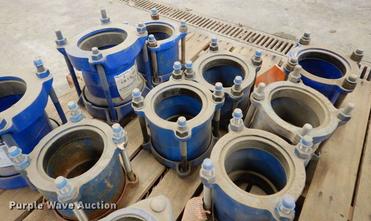 image for item DK5094 Approximately 36 pipe couplers