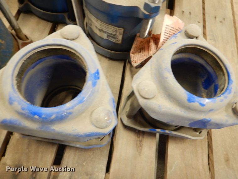 image for item DK5094 Approximately 36 pipe couplers