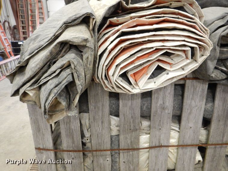 image for item DK5097 Approximately 12 concrete blankets