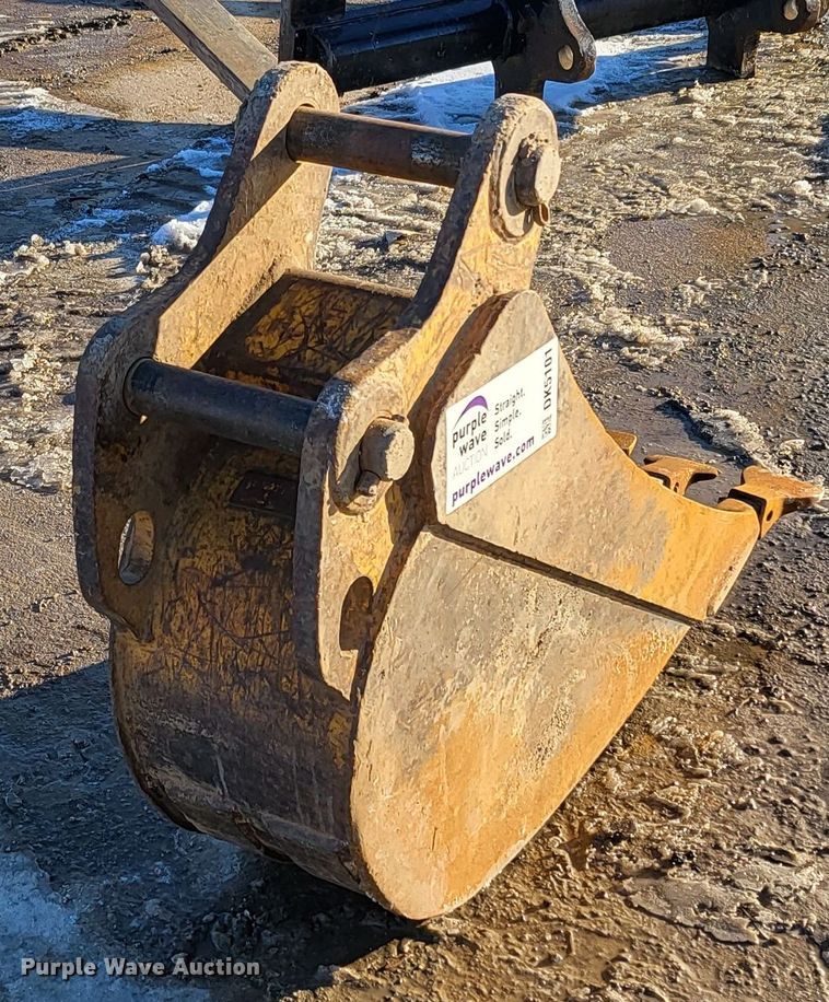 image for item DK5101 12" W excavator bucket