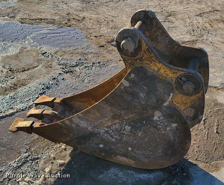 image for item DK5101 12" W excavator bucket