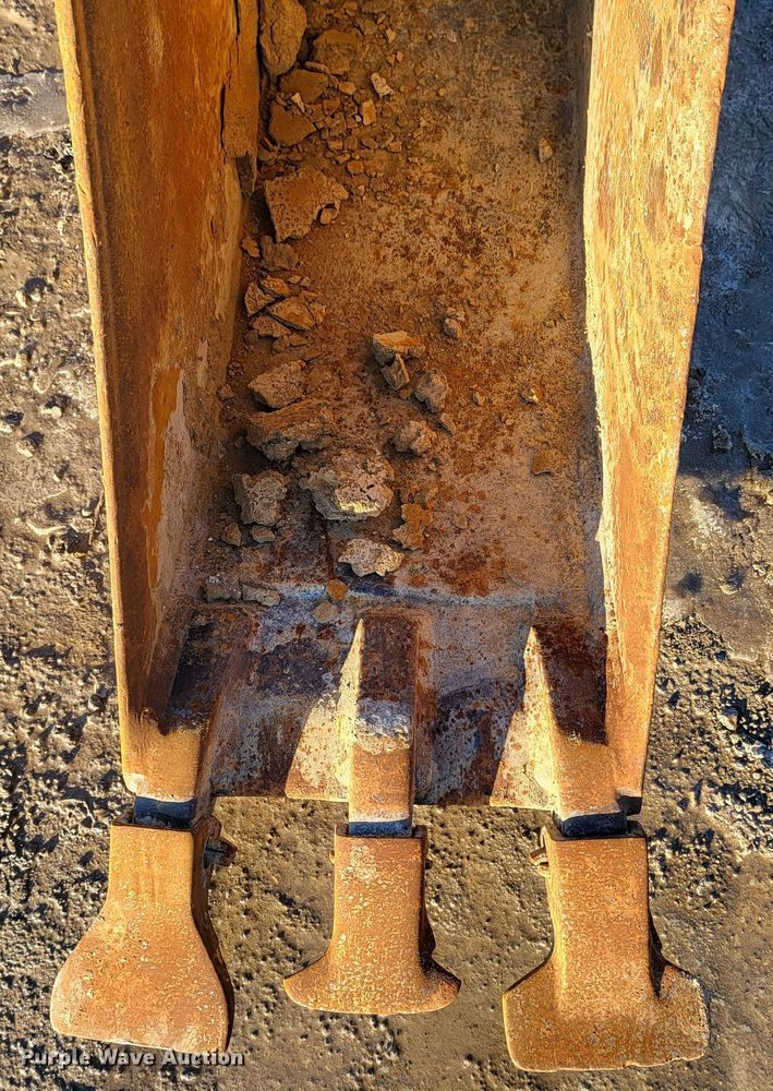 image for item DK5101 12" W excavator bucket