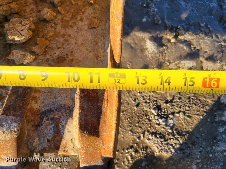 image for item DK5101 12" W excavator bucket