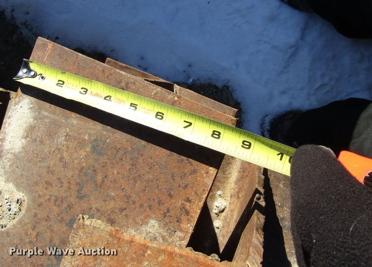 image for item DK5116 Approximately 36 steel I-beams