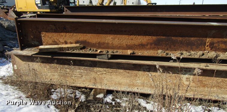 image for item DK5117 Approximately 30 steel beams