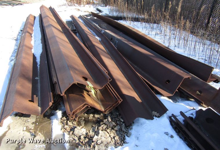 image for item DK5119 Approximately 30 metal sheets