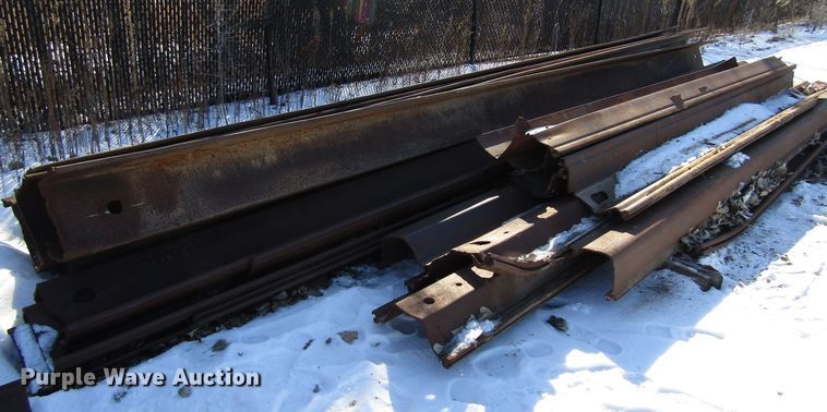 image for item DK5119 Approximately 30 metal sheets