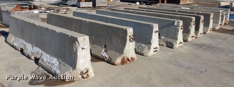 image for item DK5120 (10) concrete barriers