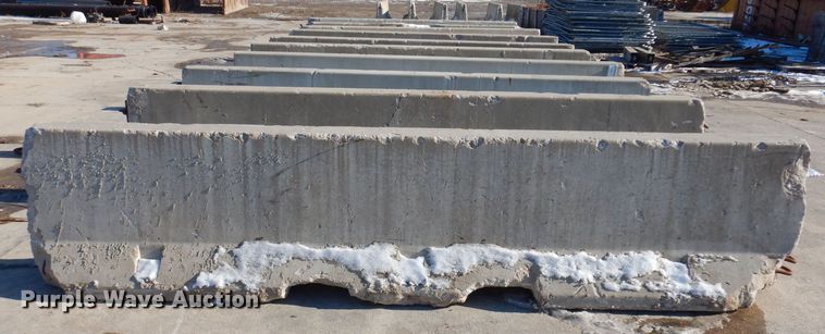 image for item DK5120 (10) concrete barriers