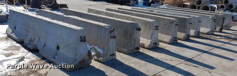 image for item DK5120 (10) concrete barriers