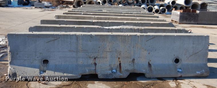 image for item DK5120 (10) concrete barriers