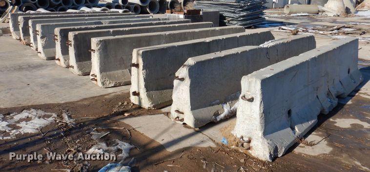 image for item DK5120 (10) concrete barriers