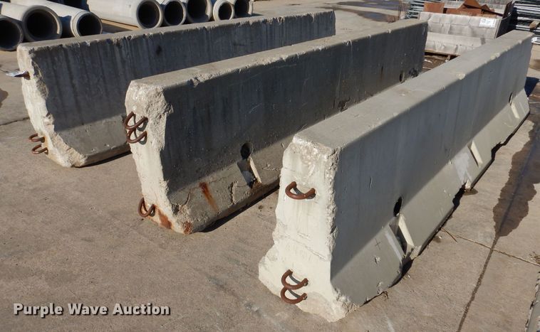 image for item DK5120 (10) concrete barriers