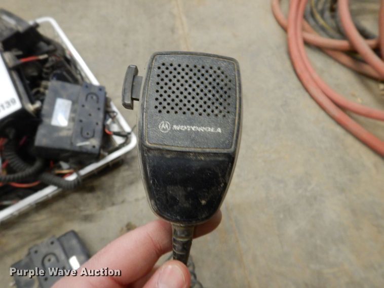 image for item DK5139 (13) Motorola Radius CM200 two-way radios