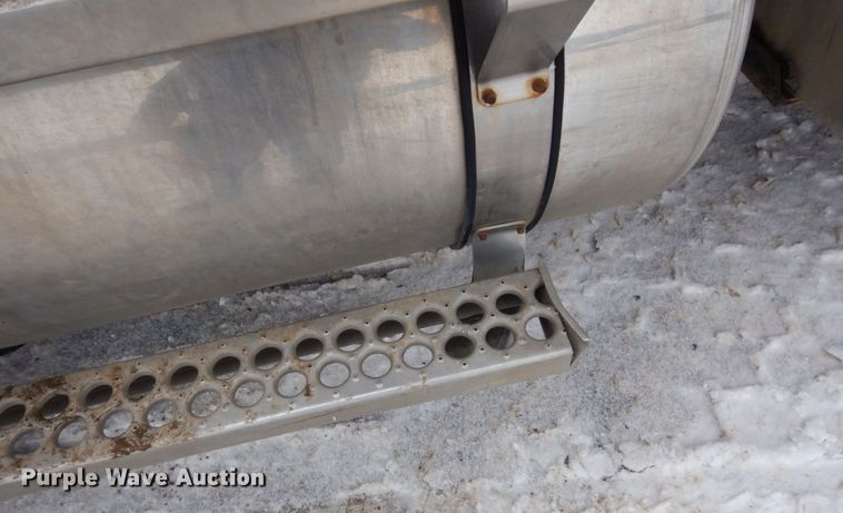 image for item AF9276 2014 Western Star 4700SF  dump truck