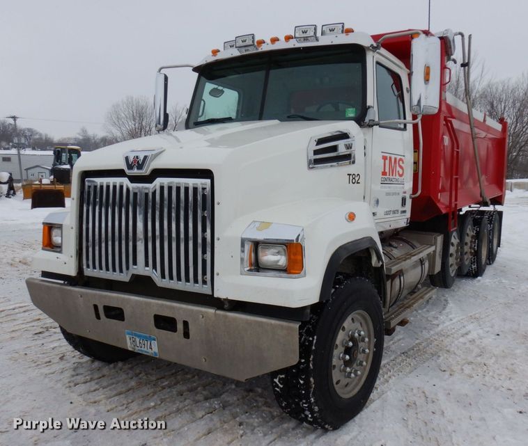 image for item AF9276 2014 Western Star 4700SF  dump truck