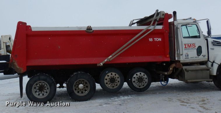 image for item AF9276 2014 Western Star 4700SF  dump truck