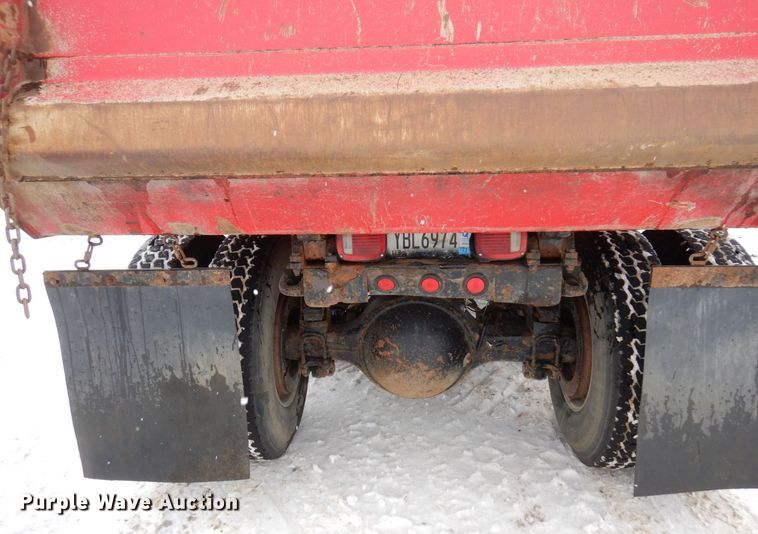 image for item AF9276 2014 Western Star 4700SF  dump truck