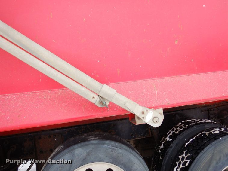 image for item AF9276 2014 Western Star 4700SF  dump truck