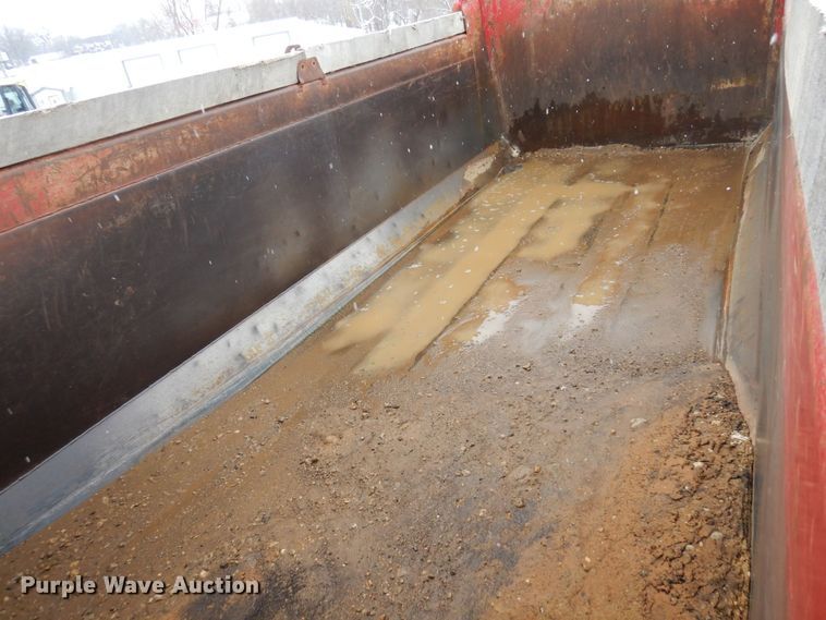 image for item AF9276 2014 Western Star 4700SF  dump truck