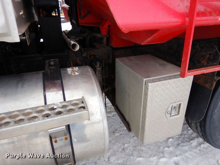 image for item AF9276 2014 Western Star 4700SF  dump truck