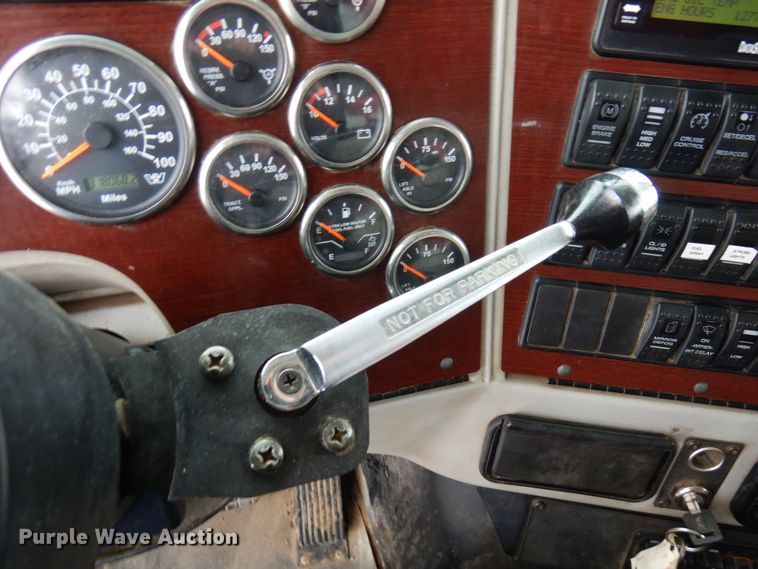 image for item AF9276 2014 Western Star 4700SF  dump truck