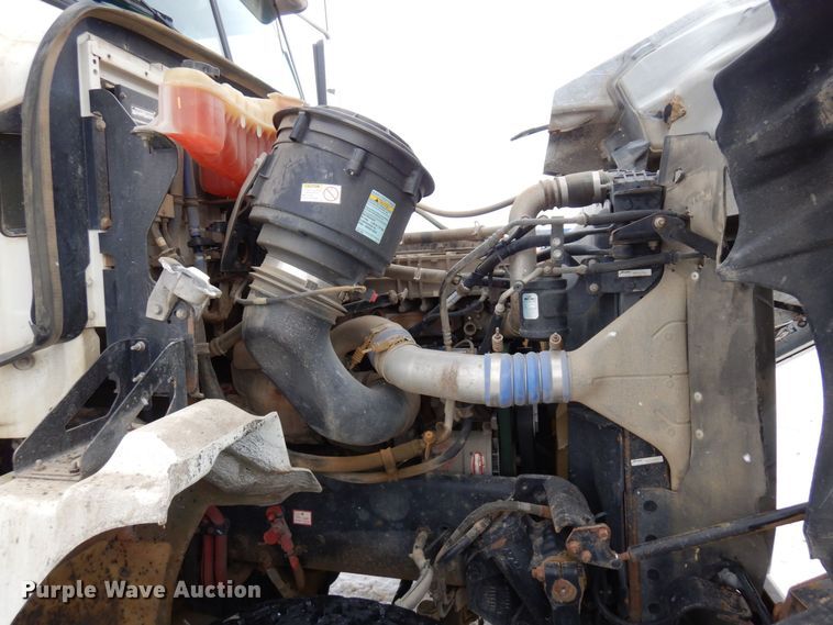 image for item AF9276 2014 Western Star 4700SF  dump truck