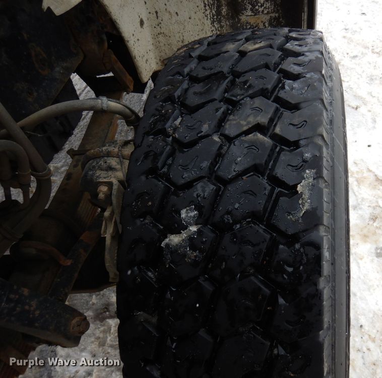 image for item AF9276 2014 Western Star 4700SF  dump truck