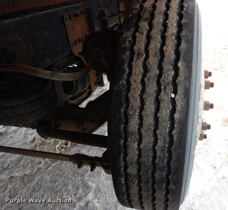 image for item AF9276 2014 Western Star 4700SF  dump truck