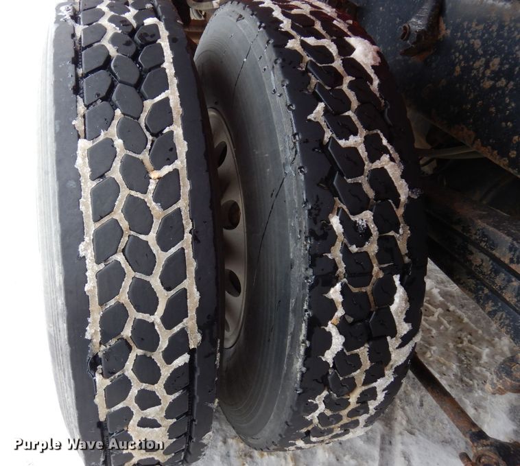 image for item AF9276 2014 Western Star 4700SF  dump truck