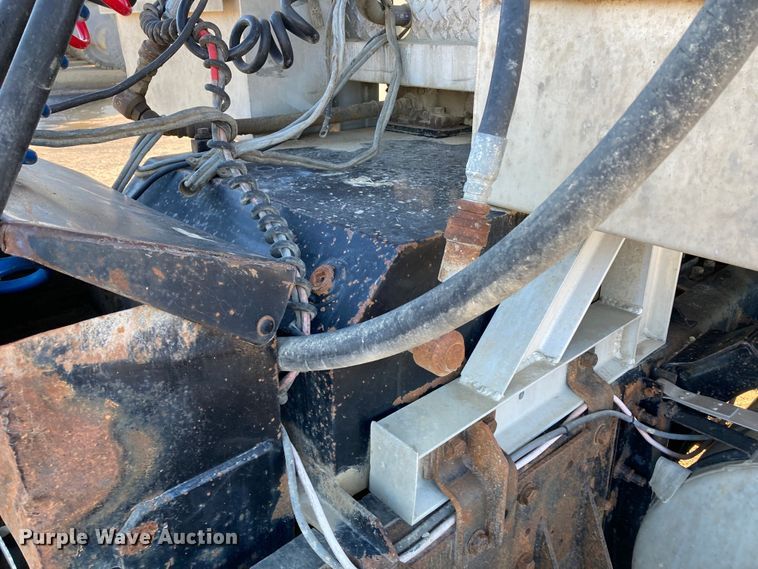 image for item DJ6150 1999 Mack CL713  semi truck