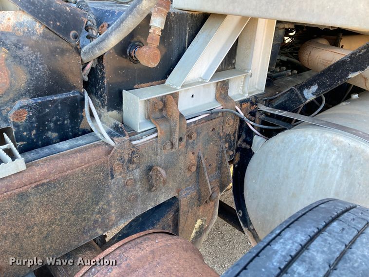 image for item DJ6150 1999 Mack CL713  semi truck